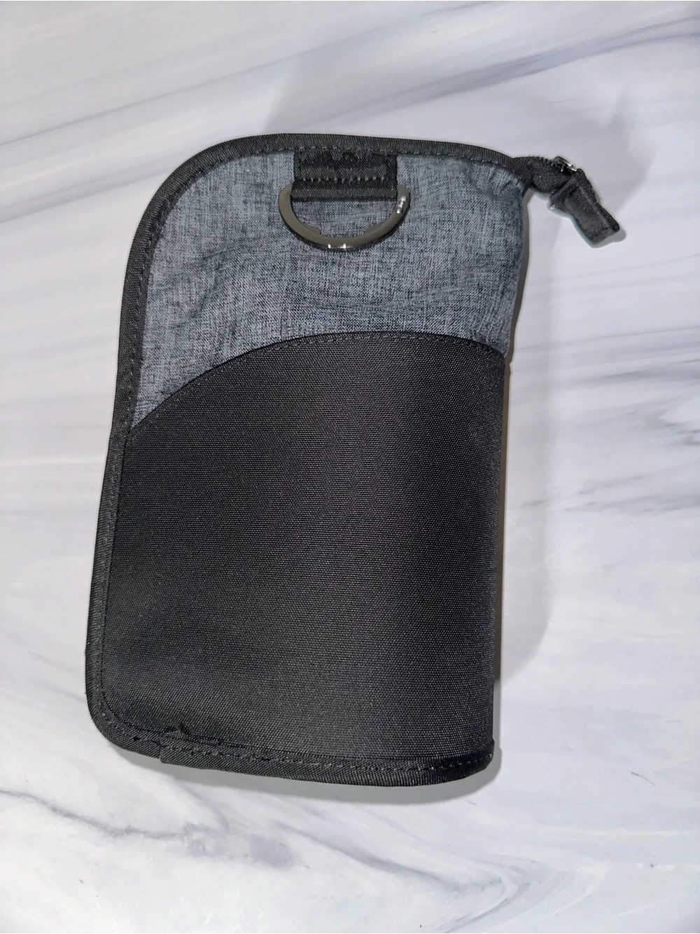 Lug Canoe travel makeup brush holder case Black/Grey